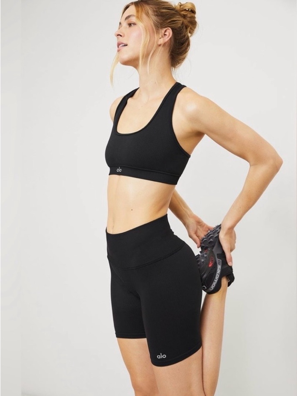 ALO Yoga Seamless Ribbed Favorite Short 5” Black Small Athletic Bike Shorts